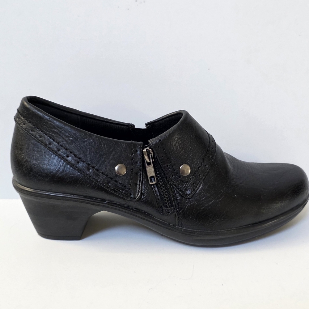 Easy Street Black Leather Women's Loafers Suze 9.5 Wide Width 9.5W NWT